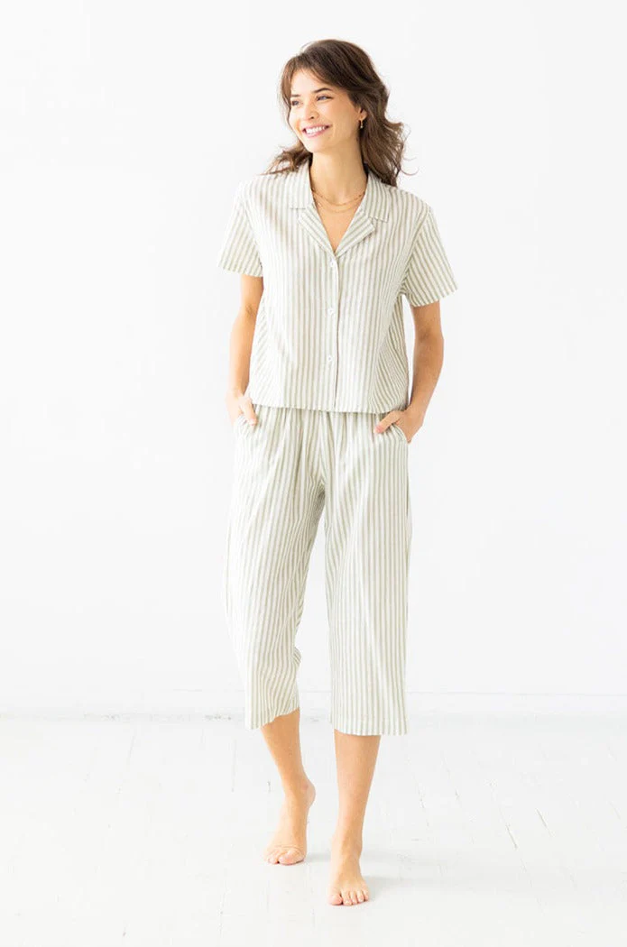 Cropped Button Down-High Waisted Striped Capri - Image 5