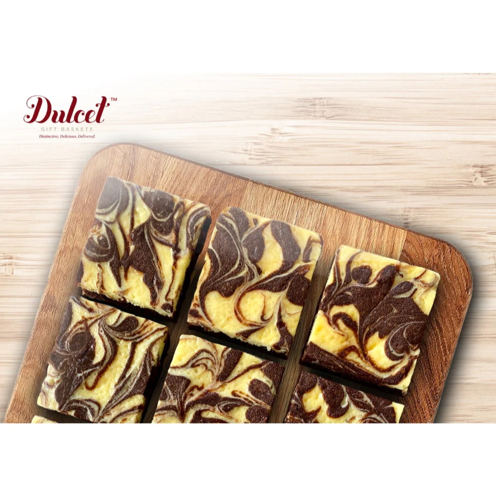 Deluxe Honey & Pastry Gift Tin - Image 67