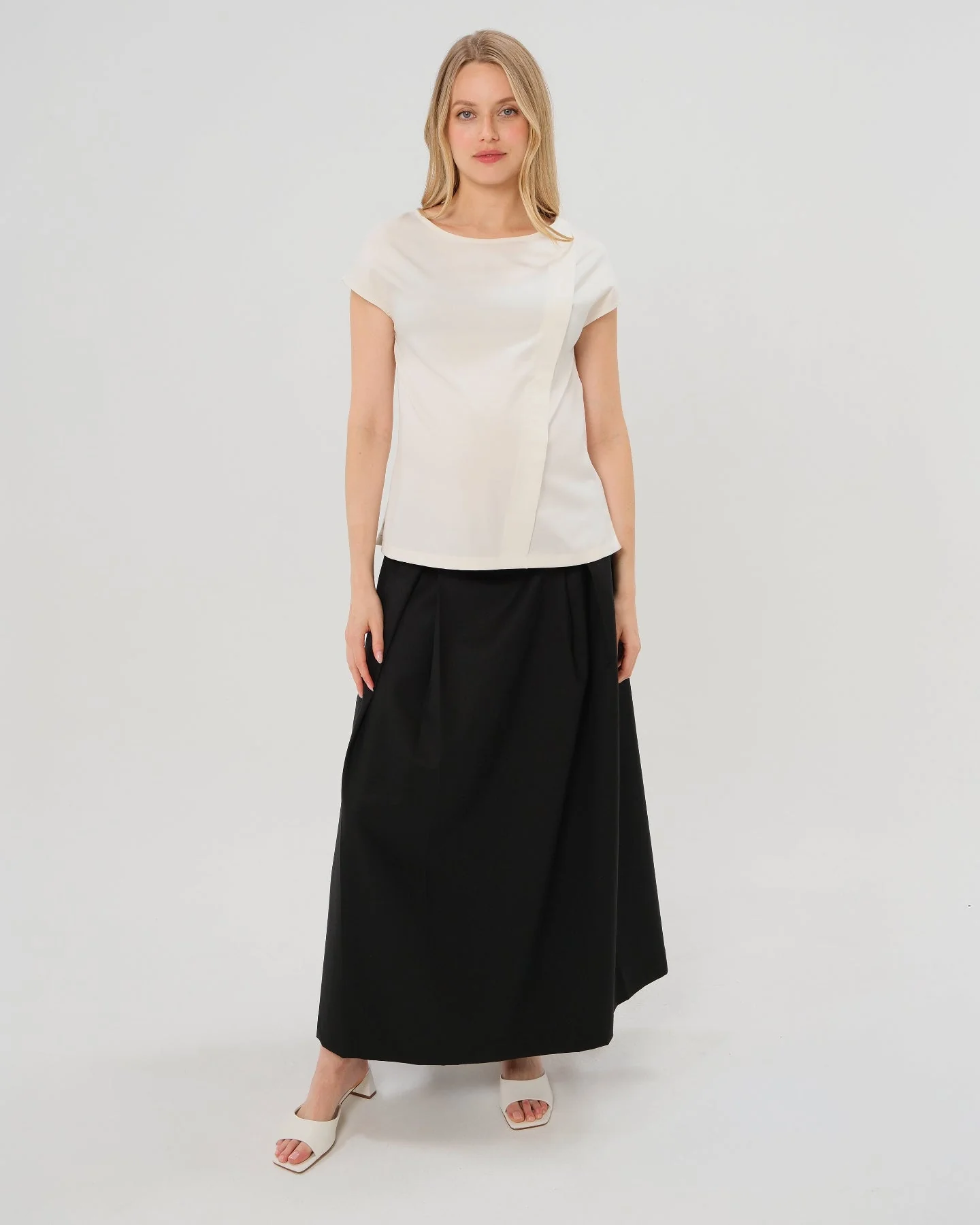Over-Under Bump Pleated Maternity Maxi Skirt in All-Season Wool Blend - Image 2