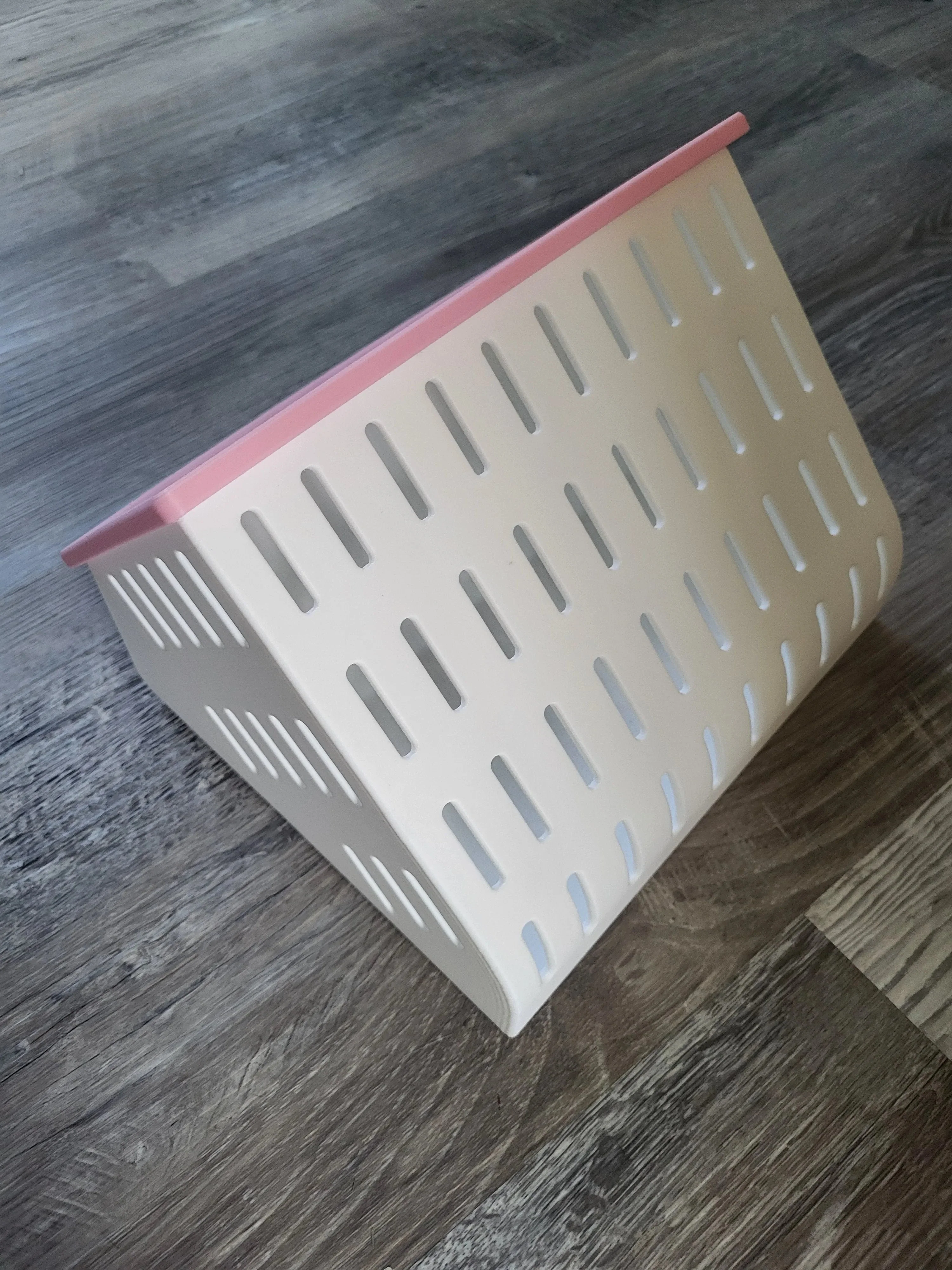 The Open Air Hay Feeder - Image 6