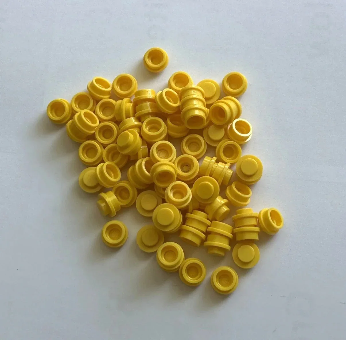 Yellow 4073 1x1 Round Plate Brick – Choose Quantity – LEGO® Compatible Bulk Lot - Image 3